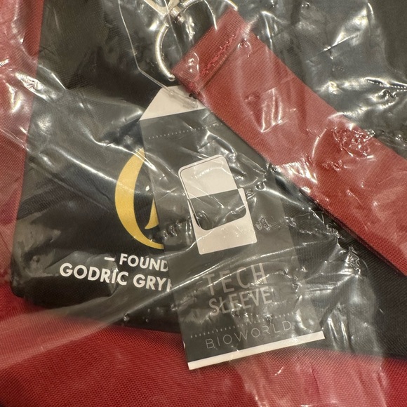 NWT Harry Potter Gryffindor House Backpack - Picture 3 of 5